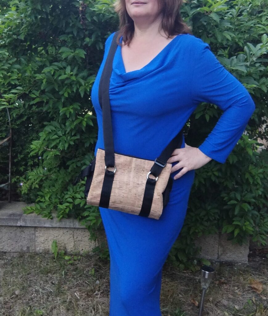 Kabelka crossbody z korku